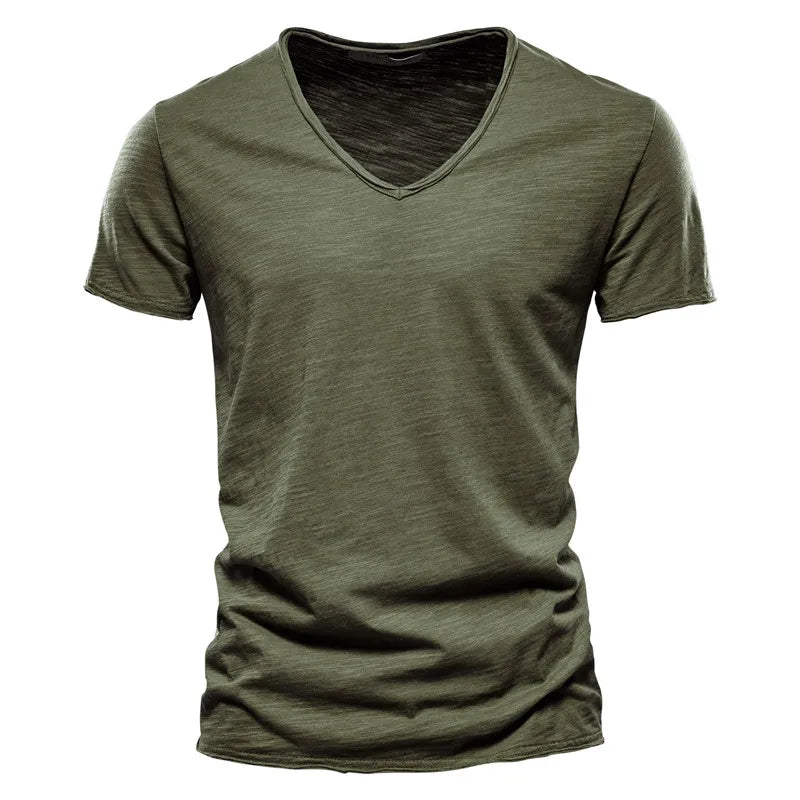Matteo – Classic V-neck shirt