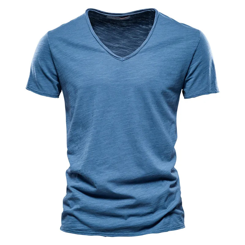 Matteo – Classic V-neck shirt